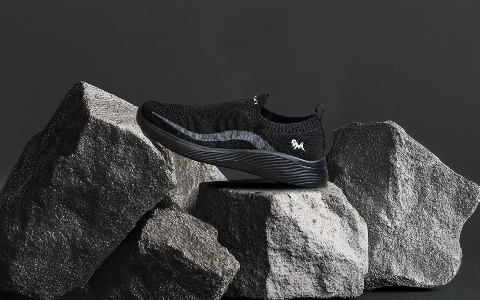 Everyday Basic Slip Ons : Black