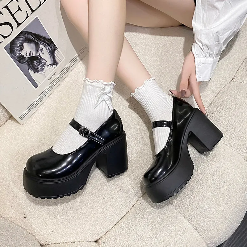 Fashion White Platform Pumps