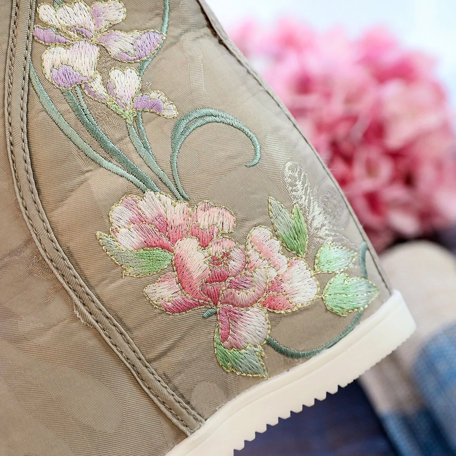 Retro flower embroidery plush lined mid calf boots | Inner wedge snow boots