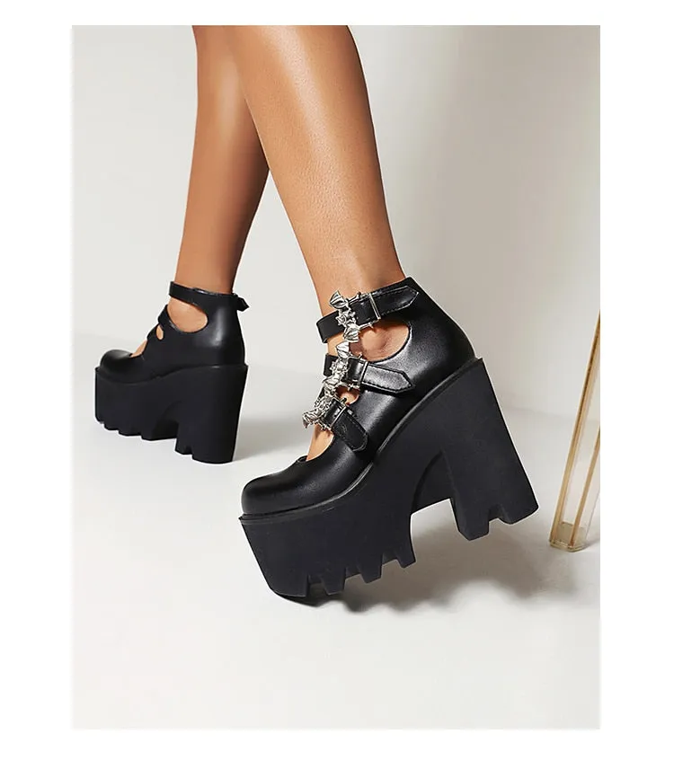 Silver Bat Buckle 3-Breasted Punk Style Wedge Pumps Ultra-High Waterproof Platform Glossy Patent Leather Trendy Shoes
