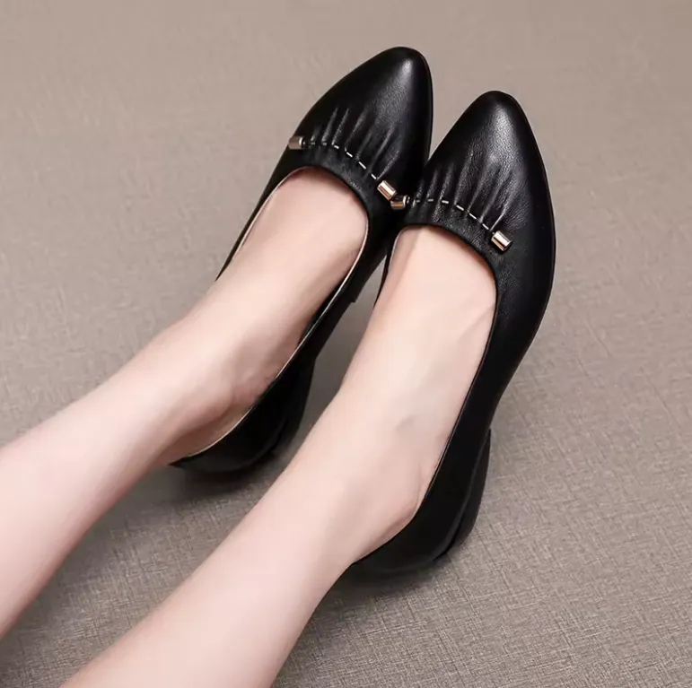 USS Shoes Nely Women's Pointed Toe Slip On Pumps