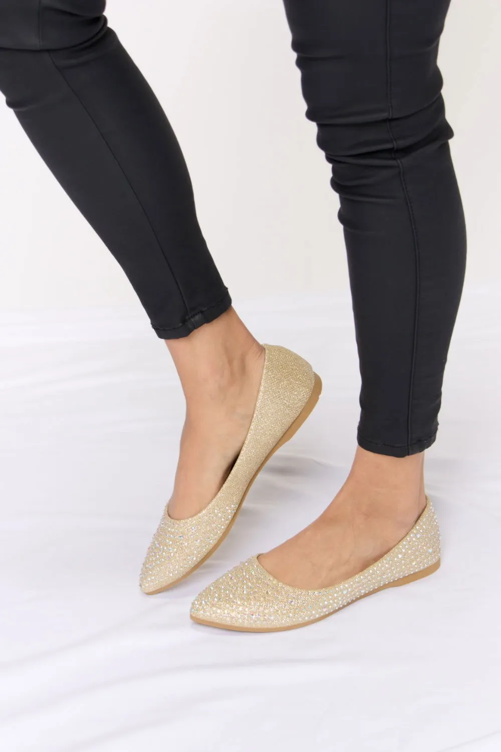 Women's Rhinestone Point Toe Flat Slip-Ons